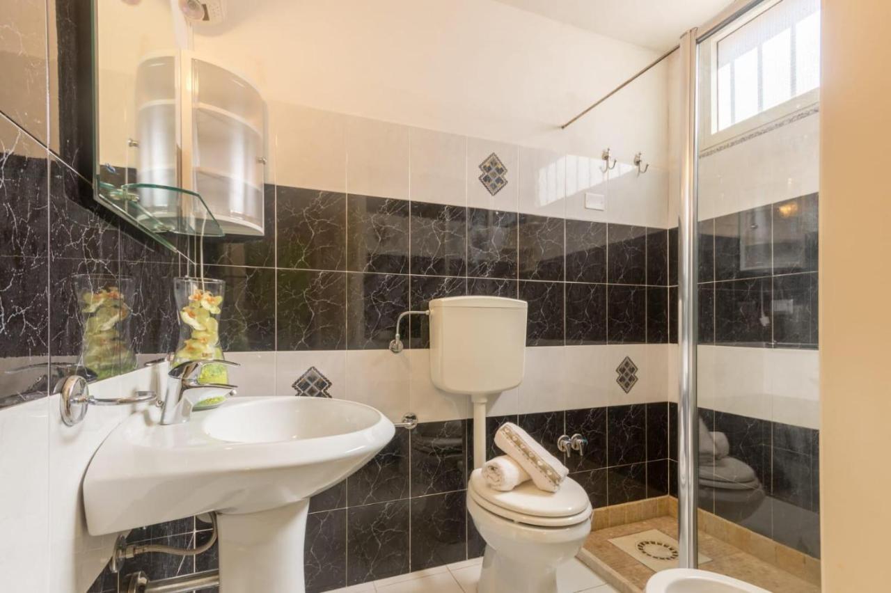 Hotel Chez Babette Quartu SantʼElena Zewnętrze zdjęcie
